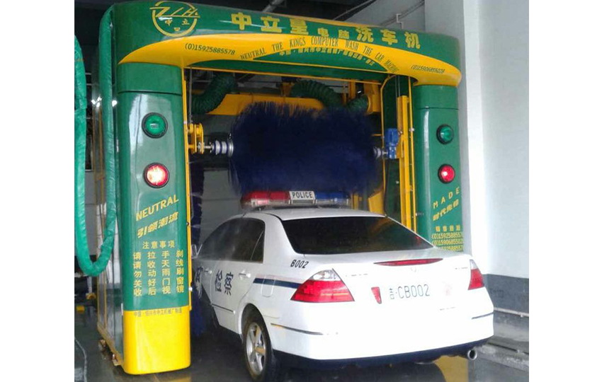 龍門往復式洗車機(帶仿形吹風) 龍門往復式洗車機(帶仿形吹風)