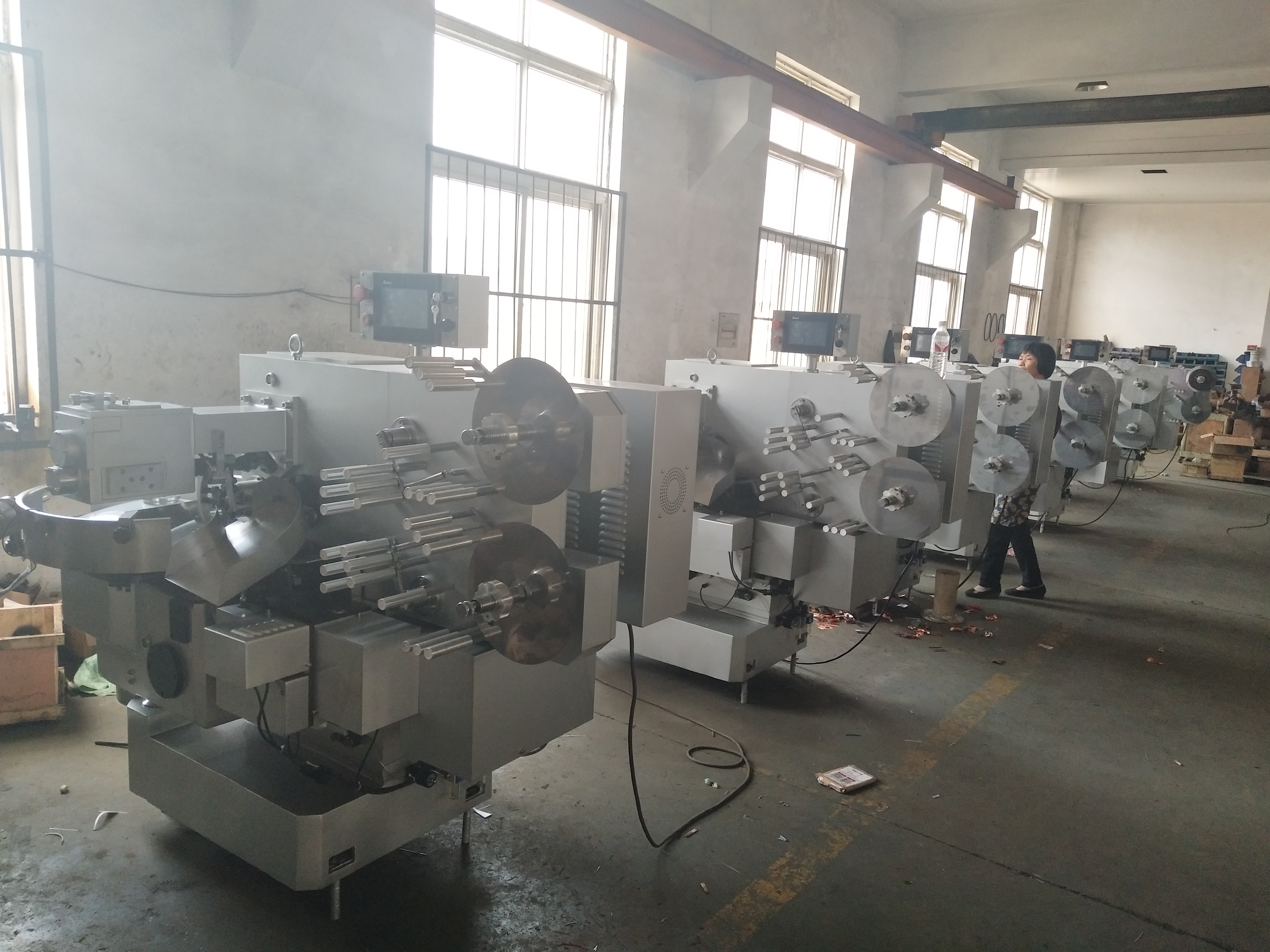 Double twist packing machine Double twist packing machine