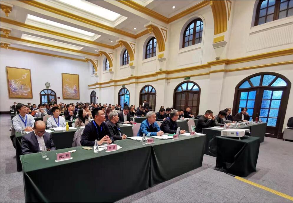 上海市真空学会第九次会员代表大会暨学术报告会在科学会堂隆重举行 上海市真空学会第九次会员代表大会暨学术报告会在科学会堂隆重举行