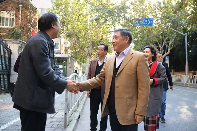 芜湖企业家代表团莅临玉恒堂上海总部参观指导 芜湖企业家代表团莅临玉恒堂上海总部参观指导