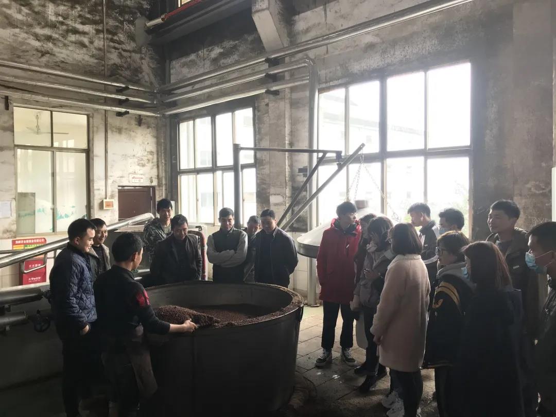 茅台学院酿酒工程自动化系师生参观实习圆满结束 茅台学院酿酒工程自动化系师生参观实习圆满结束